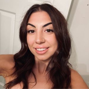 Meet your Posher, Jenna